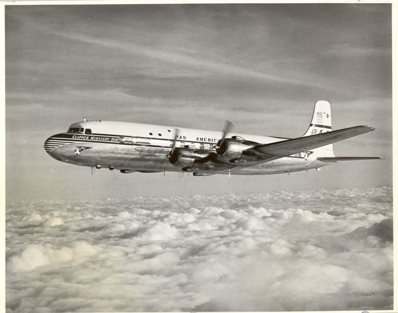 Clipper Midnight Sun in flight