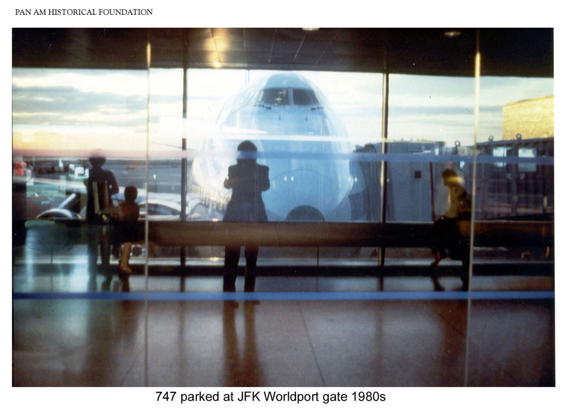 747 parked at Pan Am Worldport, 1980s